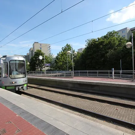 Private Laatzen Δωμάτια σε οικογενειακή κατοικία